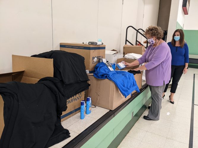 United Way Ball Toyota Donate 4 000 In Supplies For Marshall County Students News Sports 